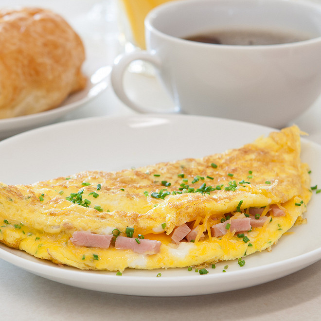 Omelette charcuterie